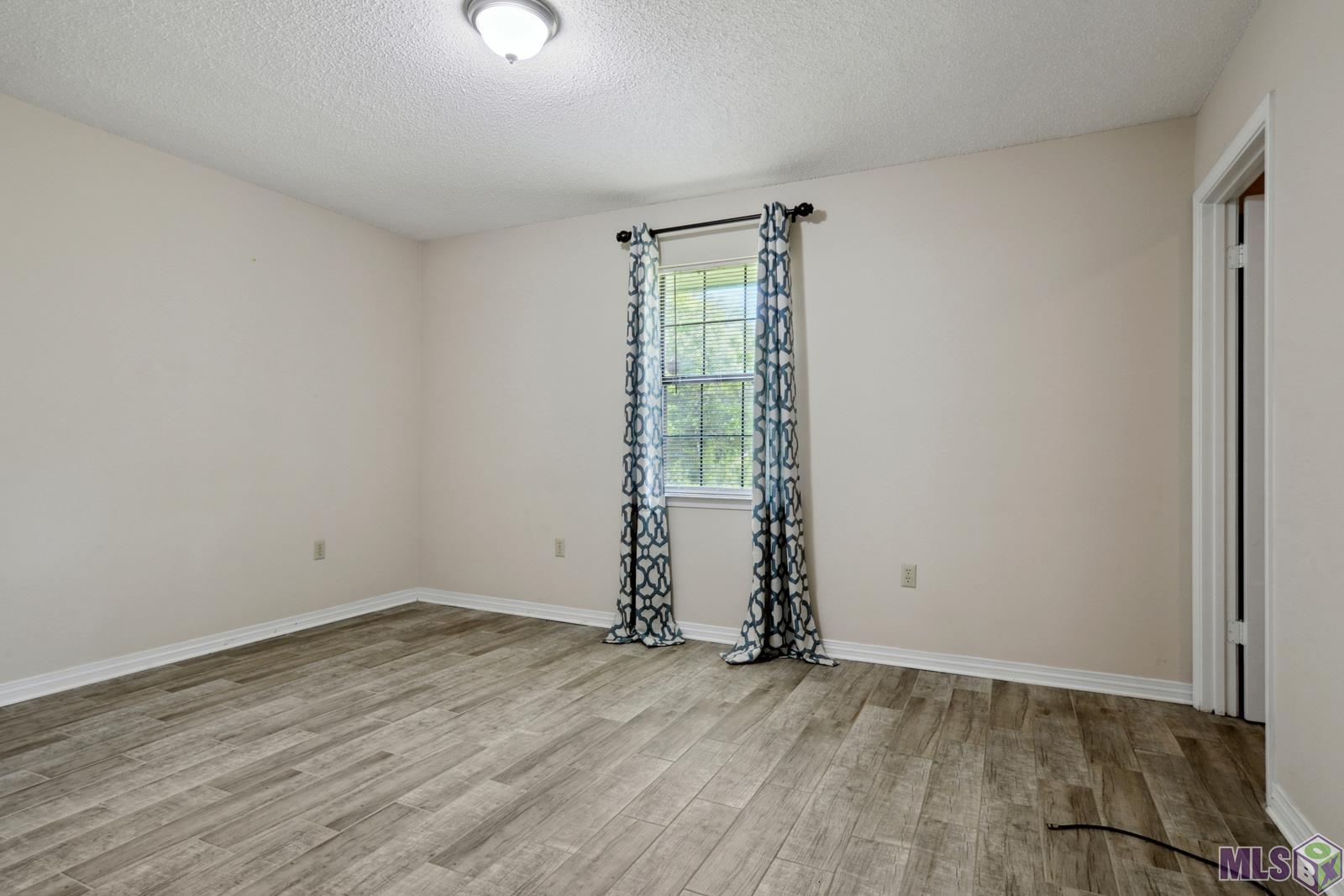 13682 Hammack Road Denham Springs, LA 70726 - Photo 7 of 10 Gallery Image 7