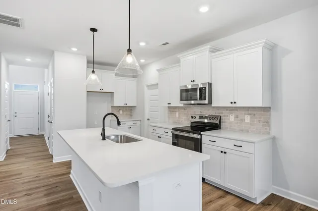 $449,000 | 408 White Oak Gdn Way, Unit 314, Garner, NC 27529