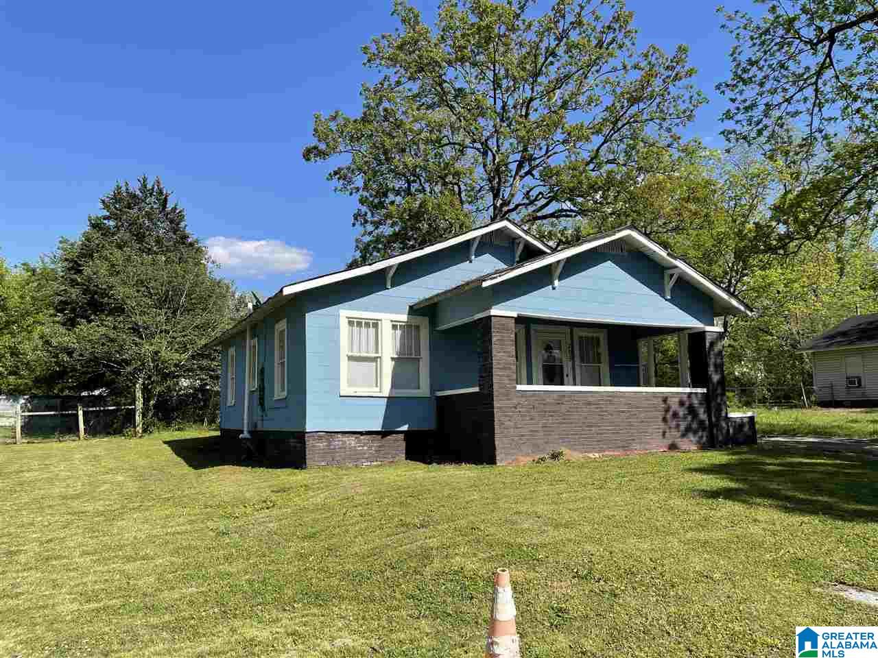 709 30th Street Southwest Birmingham, AL 35211 - Photo 3 of 21