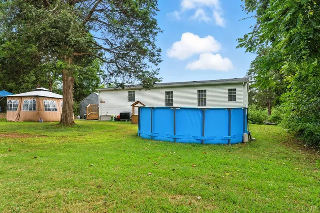 a view of outdoor space