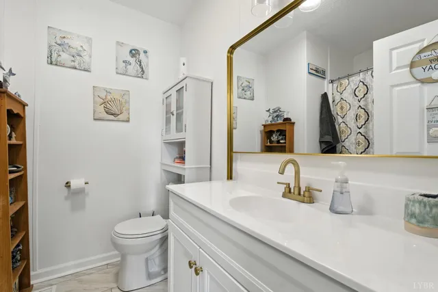 $193,900 | 221 Cedar Court, Gretna, VA 24557