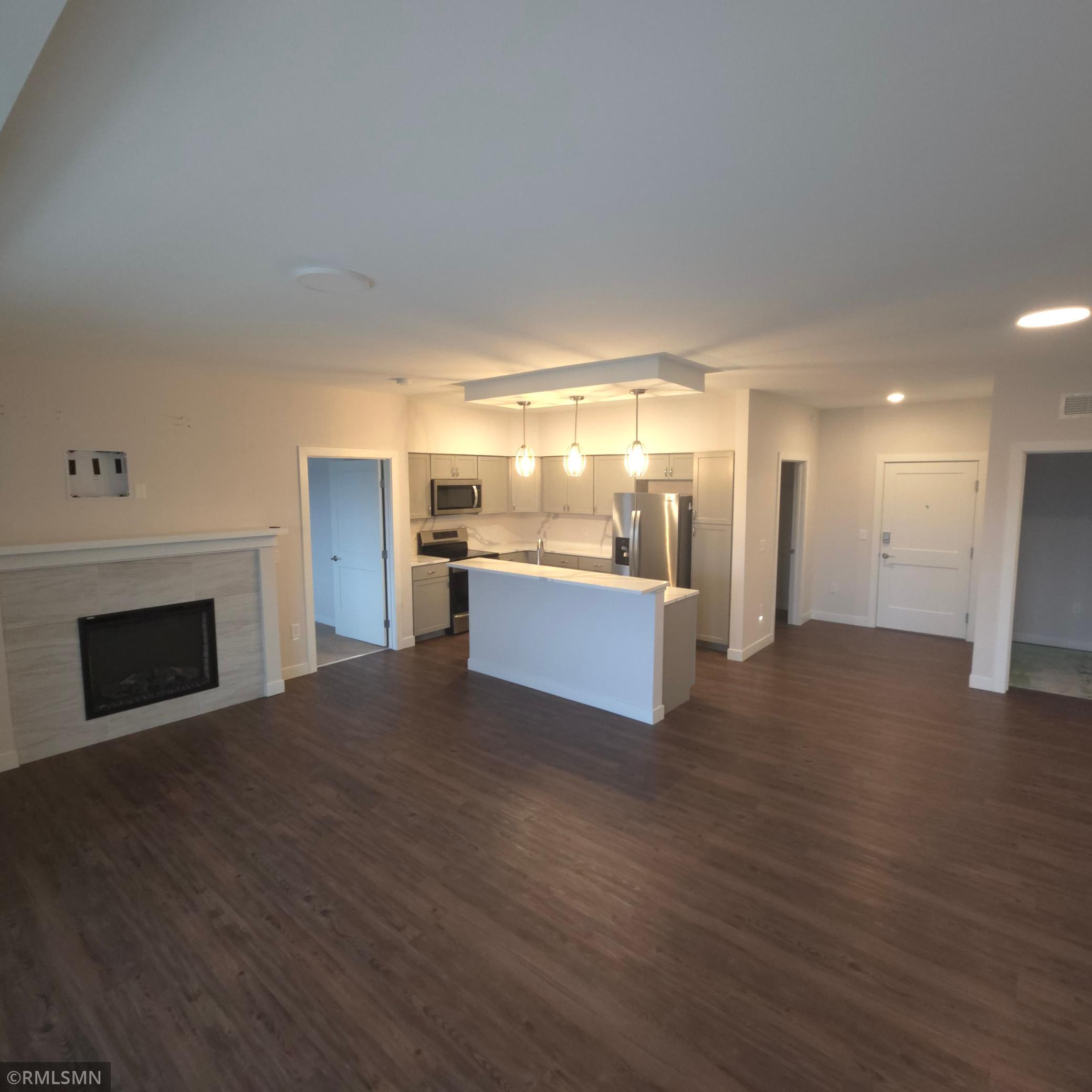 7084 Glory Road South, Unit 300 Baxter, MN 56425 - Photo 2 of 21 Gallery Image 2