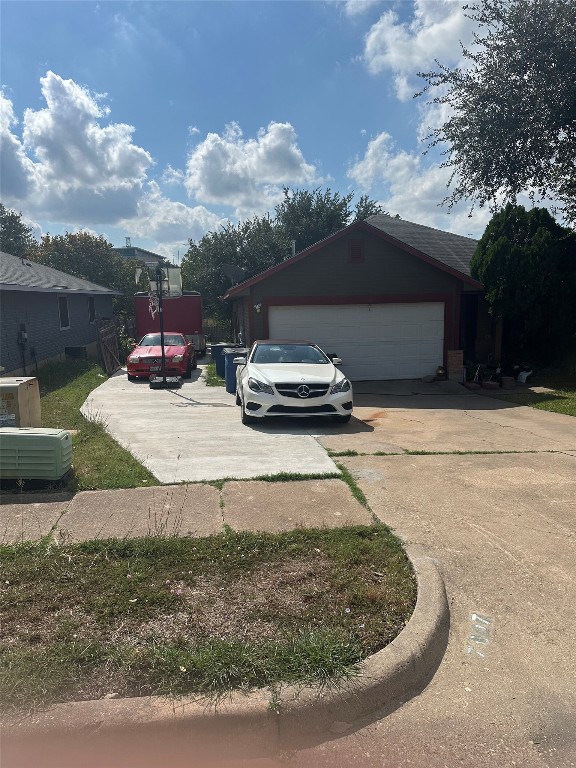 7007 Colony Loop Drive Austin, TX 78724 - Photo 3 of 18 a view of a backyard