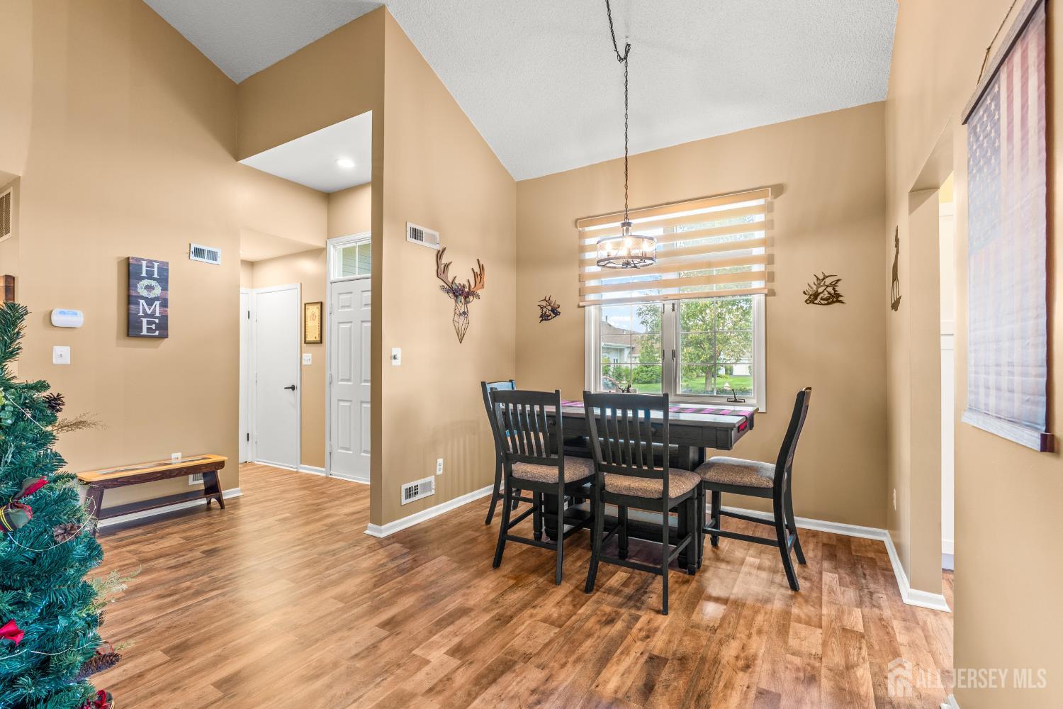 27 Winthrop Road Monroe Township, NJ 08831 - Photo 15 of 53 Gallery Image 15