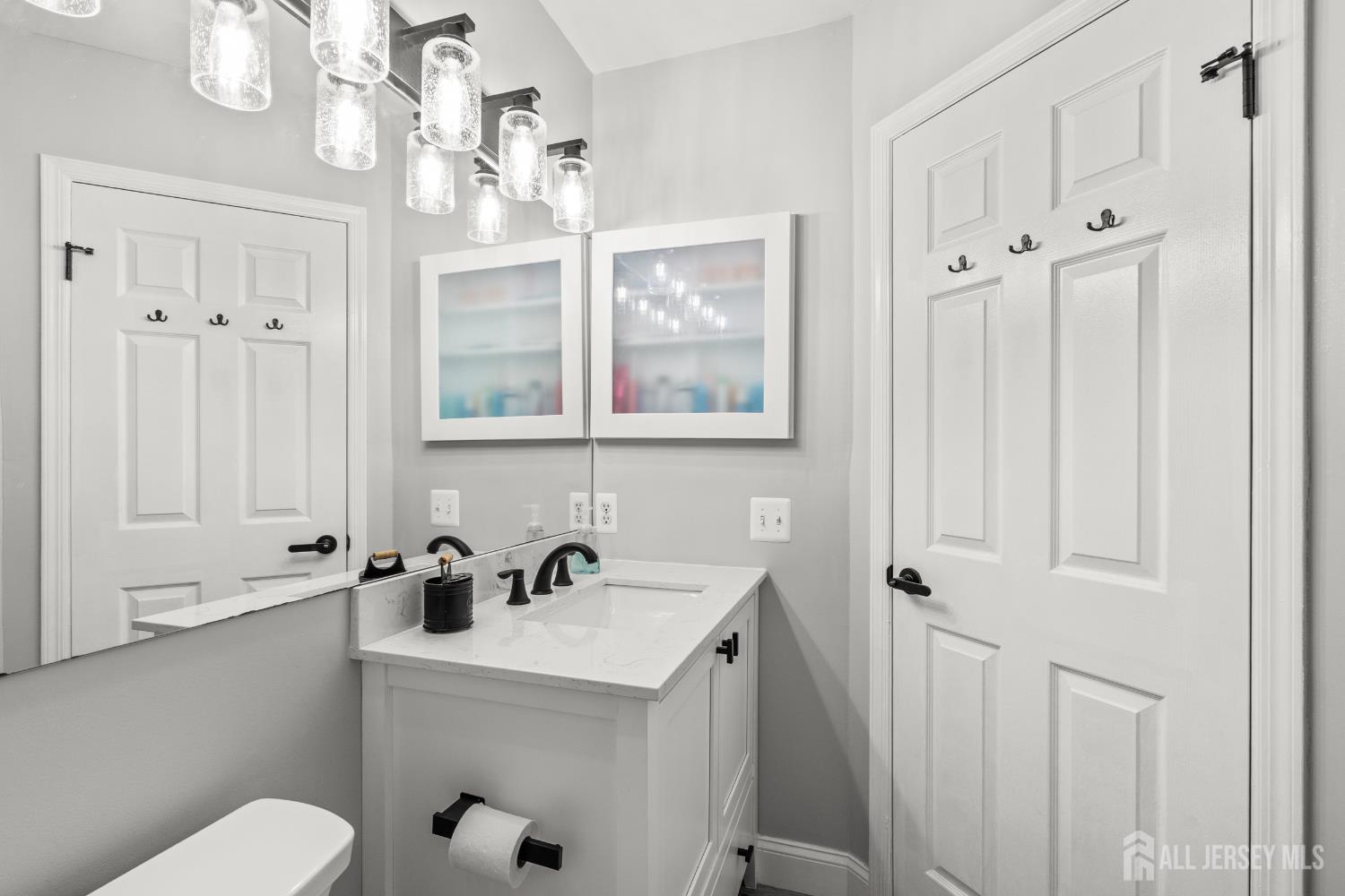 27 Winthrop Road Monroe Township, NJ 08831 - Photo 37 of 53 Gallery Image 37
