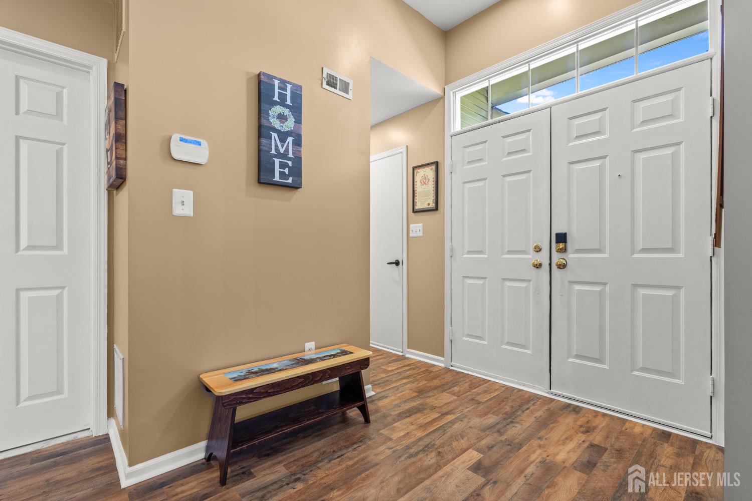 27 Winthrop Road Monroe Township, NJ 08831 - Photo 10 of 53 Gallery Image 10
