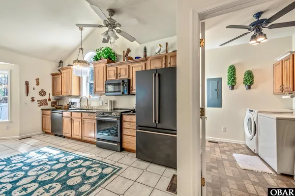 $699,000 | 1025 Martins Point Road, Kitty Hawk, NC 27949