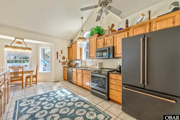 $699,000 | 1025 Martins Point Road, Kitty Hawk, NC 27949