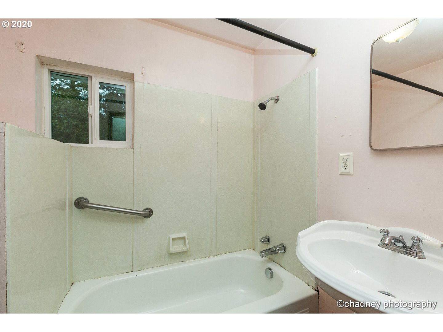 33833 Southeast Hurlburt Road Corbett, OR 97019 - Photo 16 of 32 a bathroom with a sink and a mirror