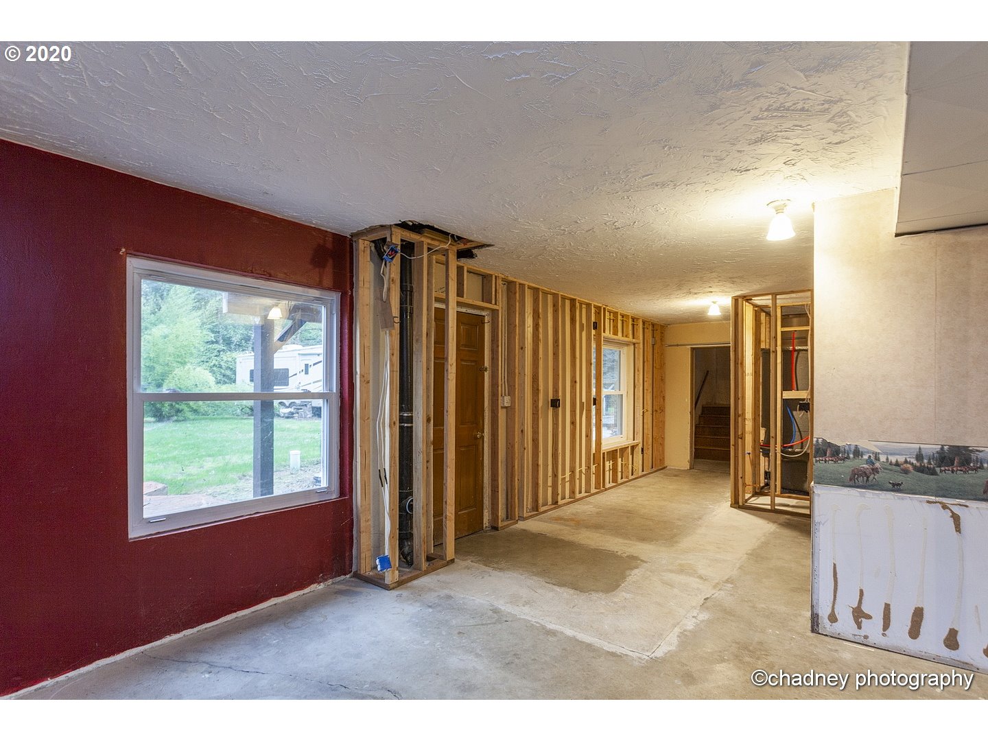 33833 Southeast Hurlburt Road Corbett, OR 97019 - Photo 20 of 32 a view of an empty room and window