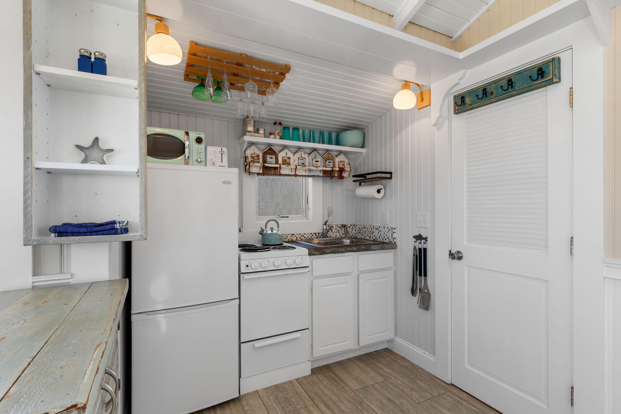522 Shore Road, Unit 17 Truro, MA 02666 - Photo 9 of 20 10-web-or-mls-522-shore-rd-17