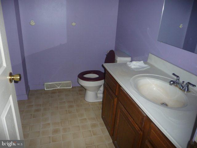 559 Paradise Road York, PA 17406 - Photo 9 of 12 Gallery Image 9