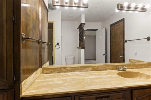 $299,900 | 191 Farm To Market 44, De Kalb, TX 75559
