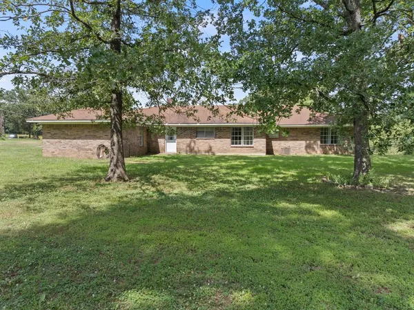 $299,900 | 191 Farm To Market 44, De Kalb, TX 75559