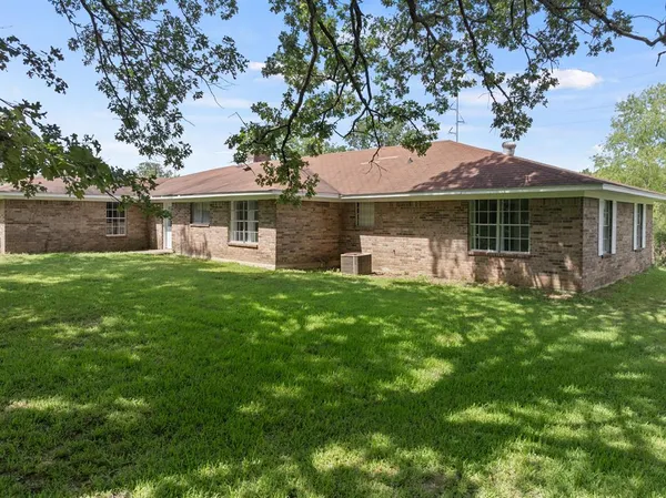 $299,900 | 191 Farm To Market 44, De Kalb, TX 75559