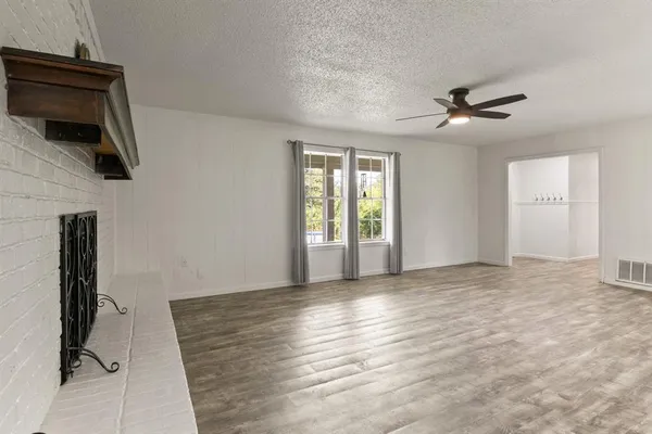 $299,900 | 191 Farm To Market 44, De Kalb, TX 75559
