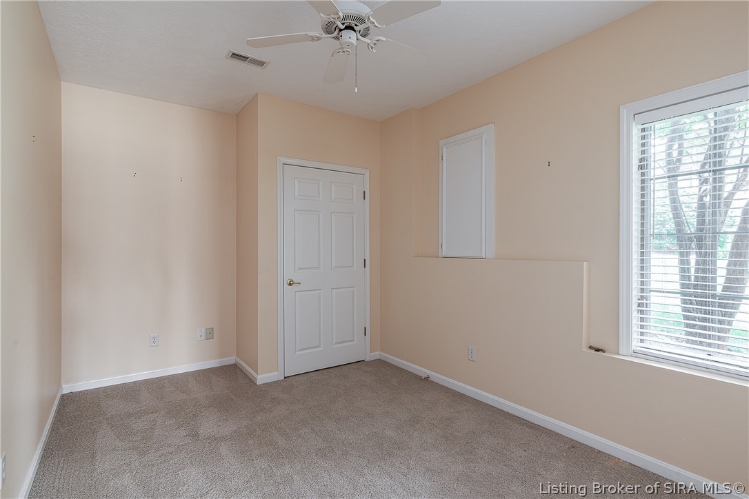 3559 Lafayette Parkway Floyds Knobs, IN 47119 - Photo 45 of 57