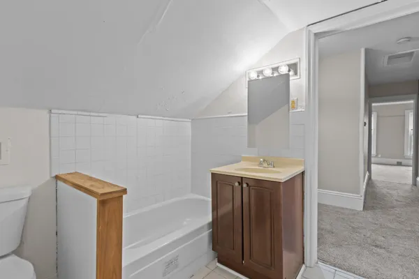 $184,900 | 709 Franklin Street, Oshkosh, WI 54901