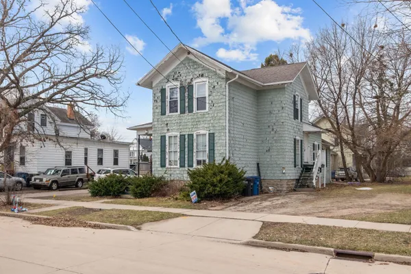 $184,900 | 709 Franklin Street, Oshkosh, WI 54901