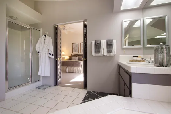 $590,000 | 794 Montana Vista Drive, Palm Desert, CA 92211