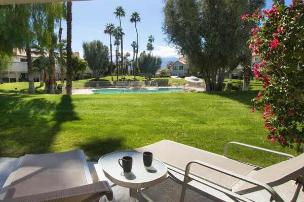 $590,000 | 794 Montana Vista Drive, Palm Desert, CA 92211