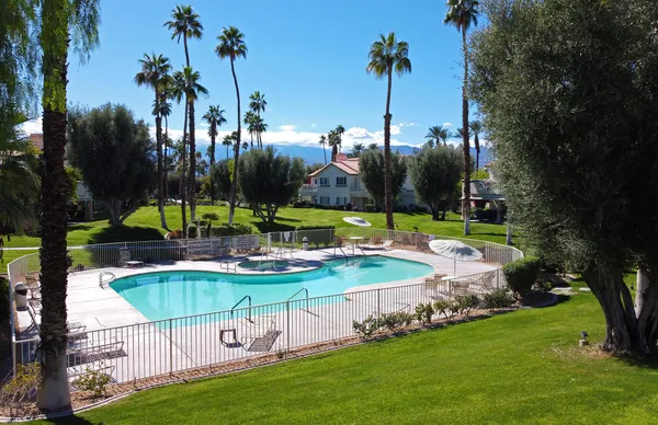 $590,000 | 794 Montana Vista Drive, Palm Desert, CA 92211