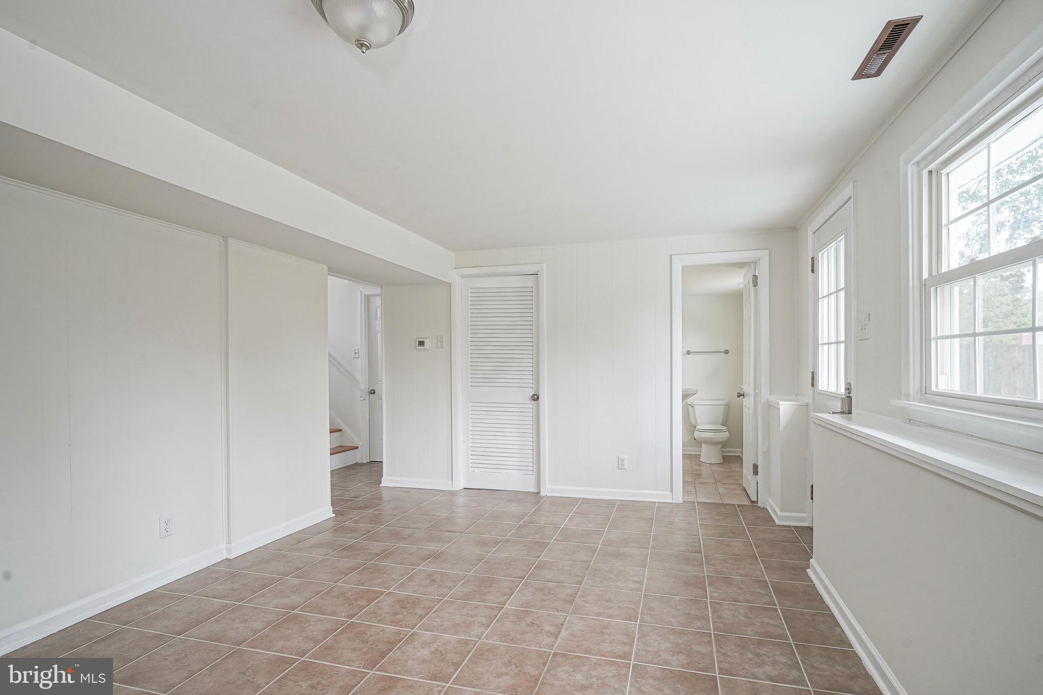 502 Pomona Road Cinnaminson, NJ 08077 - Photo 33 of 34 a view of an empty room with a window