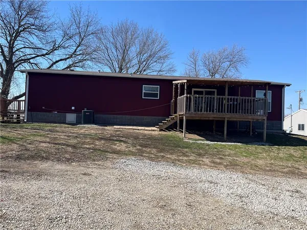 $260,000 | 22078 71st Highway, Maryville, MO 64468