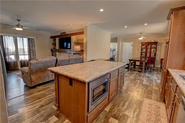 $260,000 | 22078 71st Highway, Maryville, MO 64468