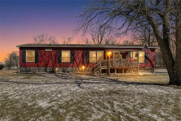 $260,000 | 22078 71st Highway, Maryville, MO 64468