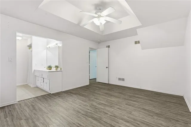 $449,500 | 7917 Westgate Drive, Lenexa, KS 66215