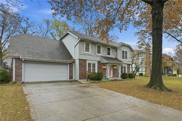 $449,500 | 7917 Westgate Drive, Lenexa, KS 66215