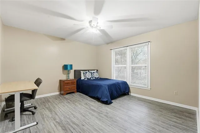 $449,500 | 7917 Westgate Drive, Lenexa, KS 66215