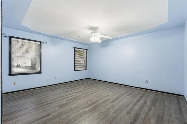 $449,500 | 7917 Westgate Drive, Lenexa, KS 66215