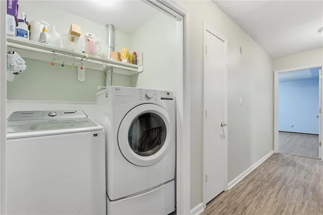 $449,500 | 7917 Westgate Drive, Lenexa, KS 66215