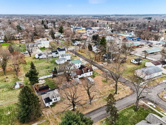 $122,000 | 206 Burr Oak Street, Mendon, MI 49072