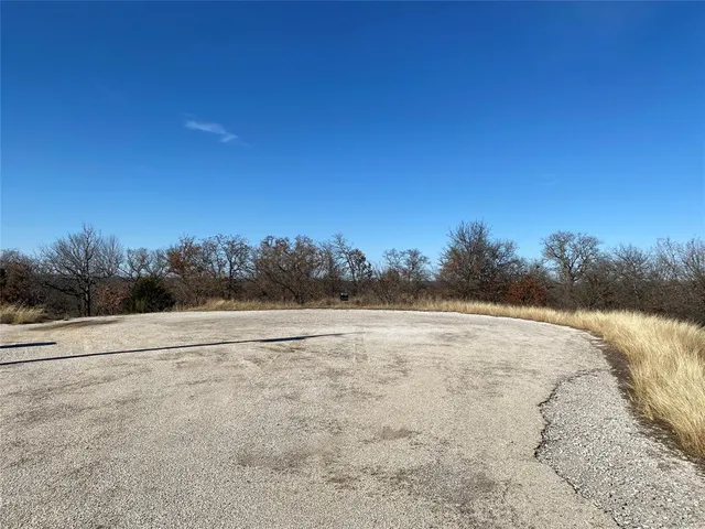 $89,900 | 401 Mountainview Court, Sunset, TX 76270