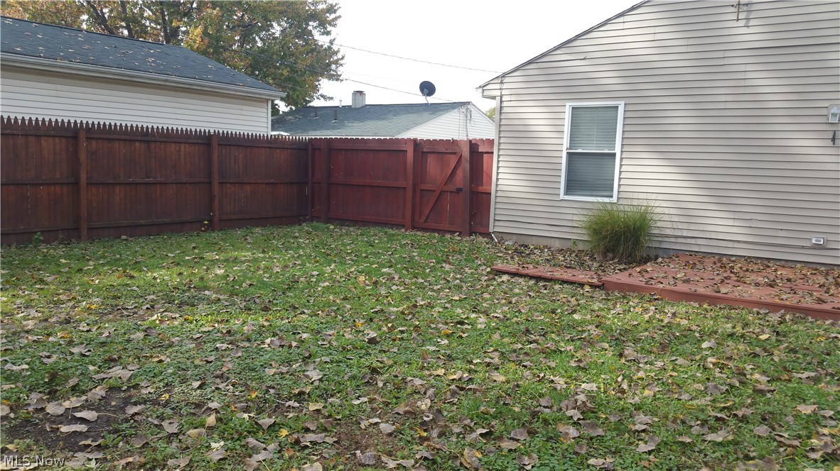 361 Abbe Road North Elyria, OH 44035 - Photo 10 of 11