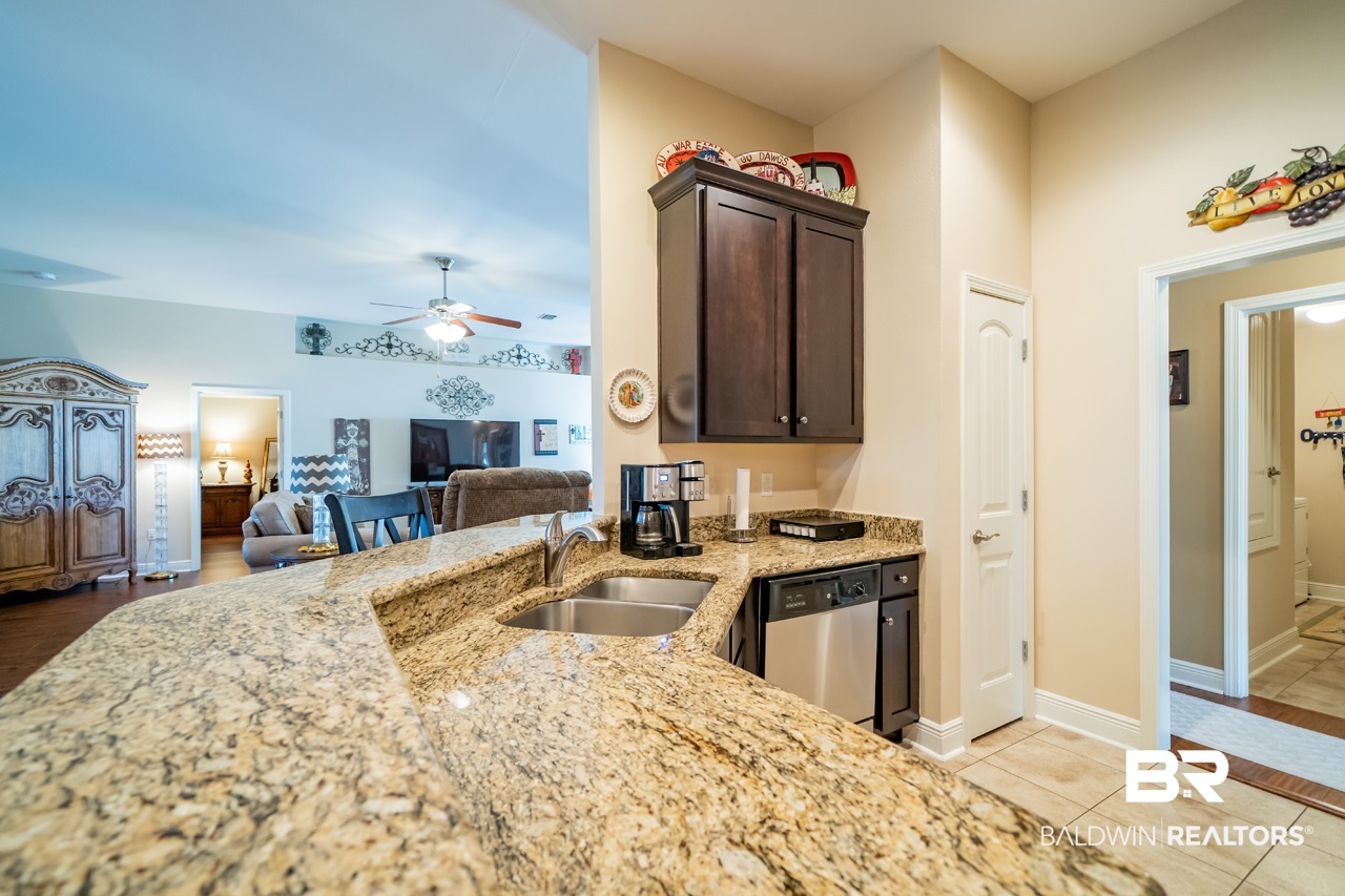 2029 Tammany Court Foley, AL 36535 - Photo 4 of 43 Kitchen
