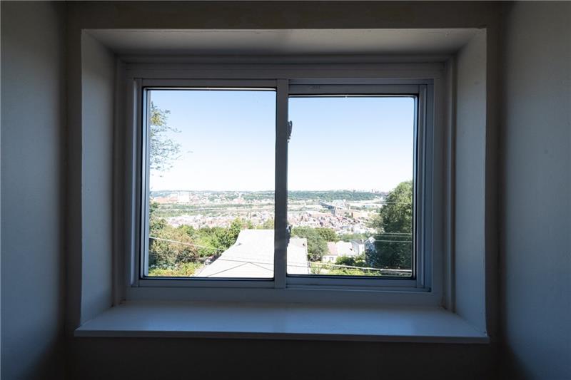 1902 Shamokin Street Pittsburgh, PA 15203 - Photo 18 of 24