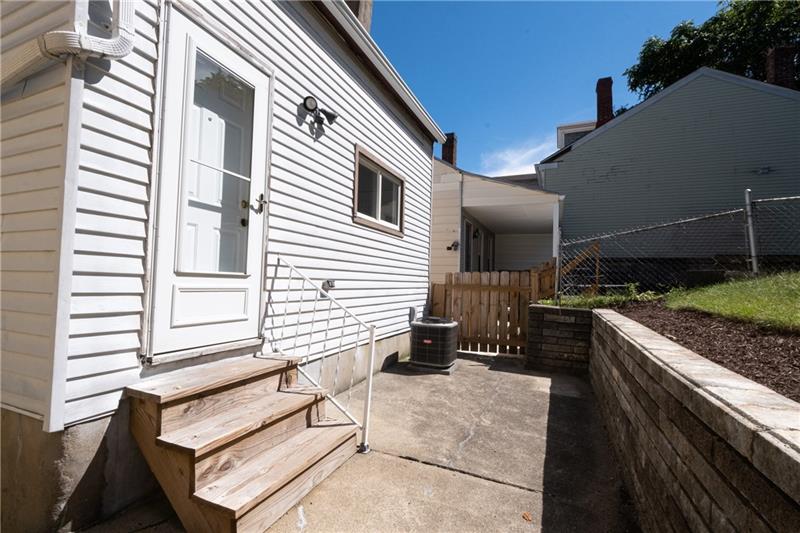 1902 Shamokin Street Pittsburgh, PA 15203 - Photo 22 of 24