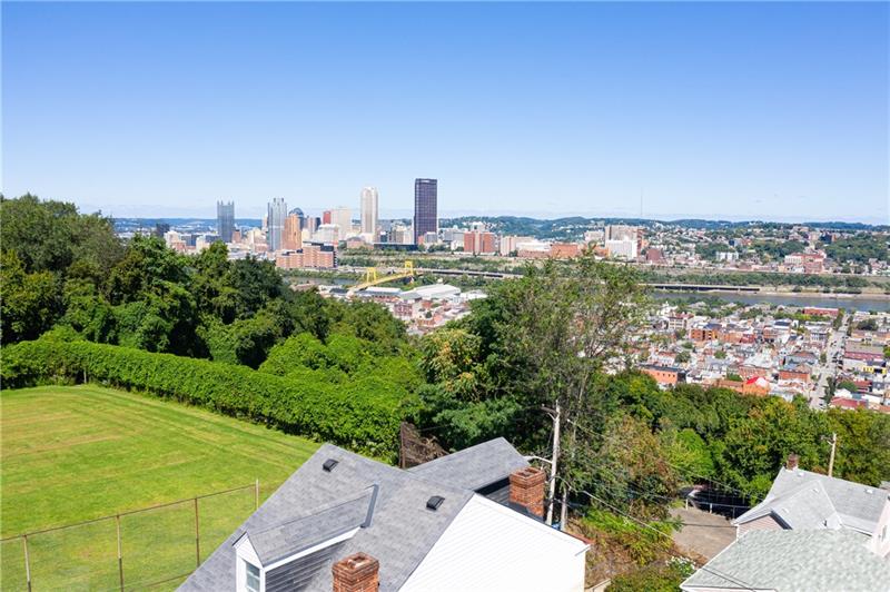 1902 Shamokin Street Pittsburgh, PA 15203 - Photo 4 of 24