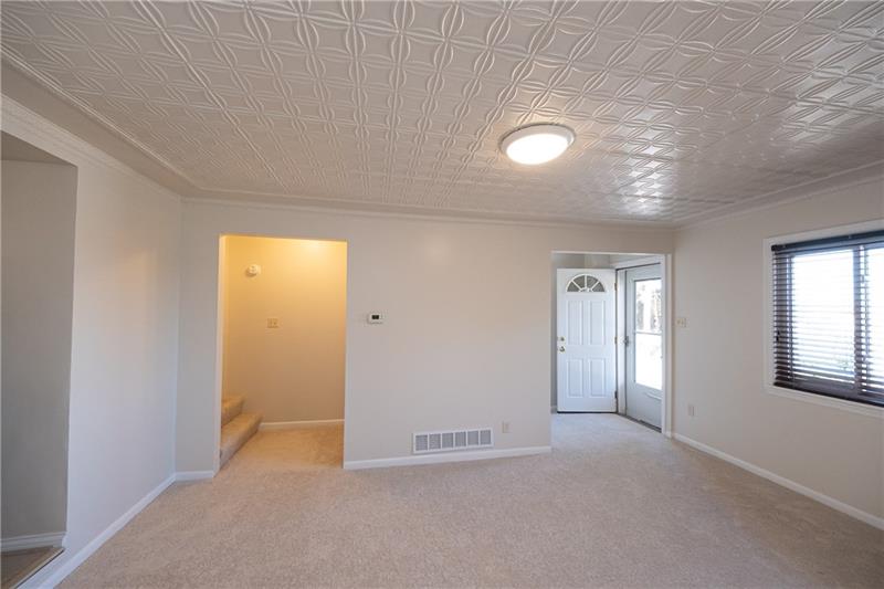 1902 Shamokin Street Pittsburgh, PA 15203 - Photo 5 of 24