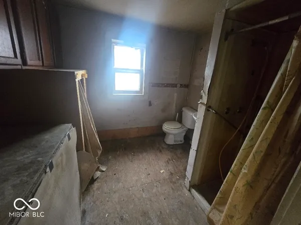 $24,900 | 6875 North Spruce Street, Middletown, IN 47356