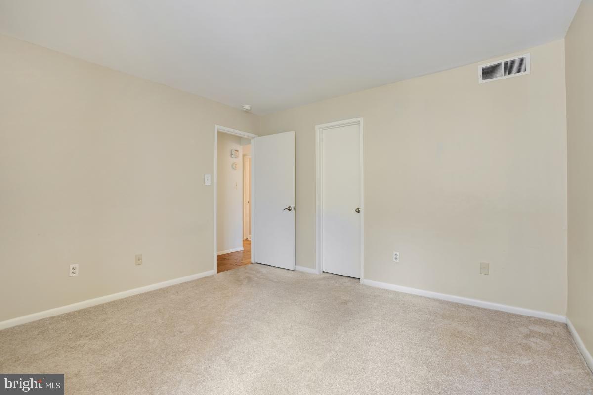 2103 Walsh View Terrace, Unit 16202 Silver Spring, MD 20902 - Photo 22 of 30