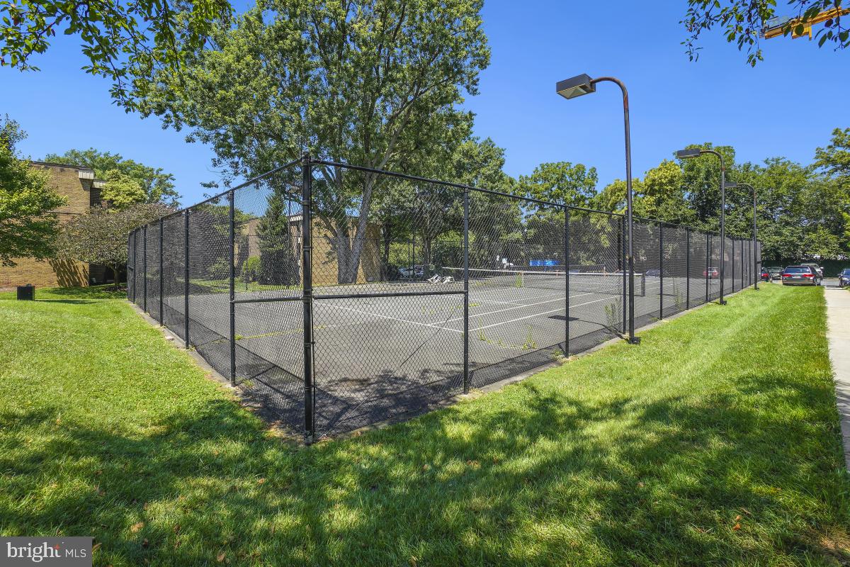 2103 Walsh View Terrace, Unit 16202 Silver Spring, MD 20902 - Photo 26 of 30