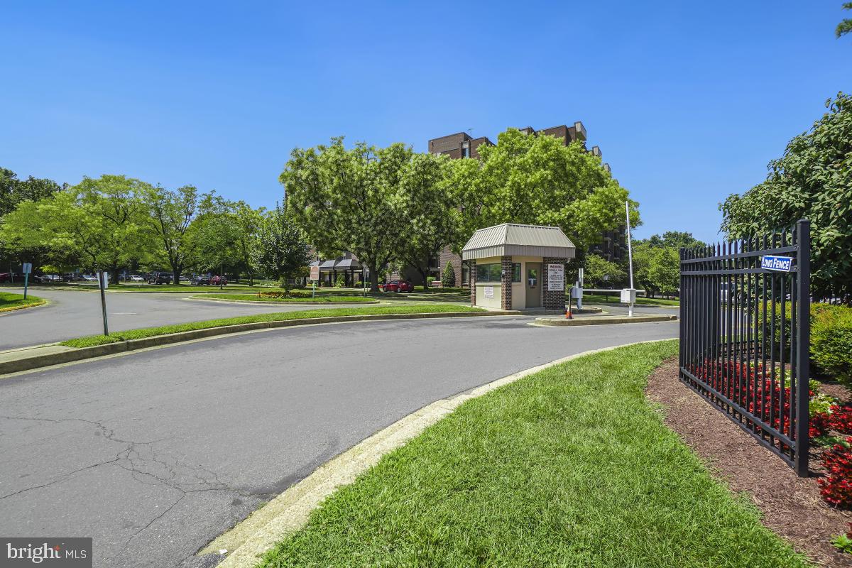 2103 Walsh View Terrace, Unit 16202 Silver Spring, MD 20902 - Photo 28 of 30