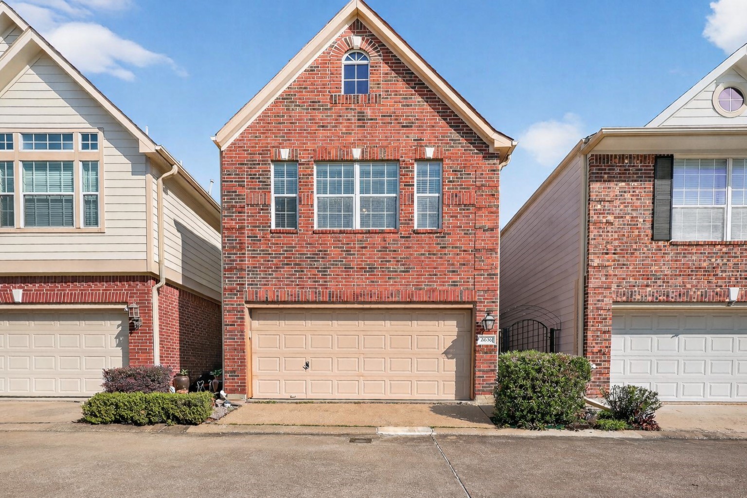 2636 Couch Street Houston, TX 77008 - Photo 1 of 36