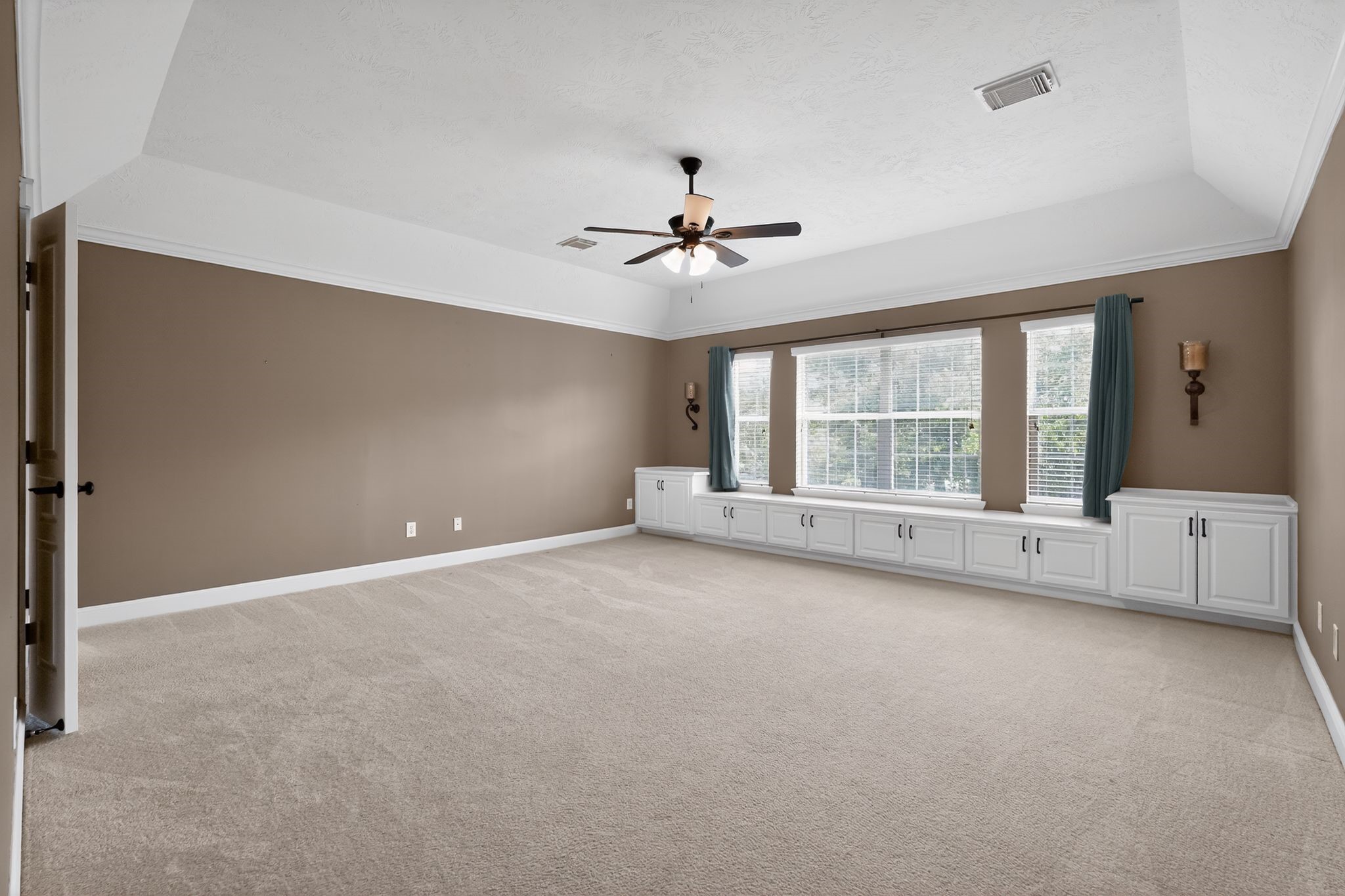 2636 Couch Street Houston, TX 77008 - Photo 19 of 36