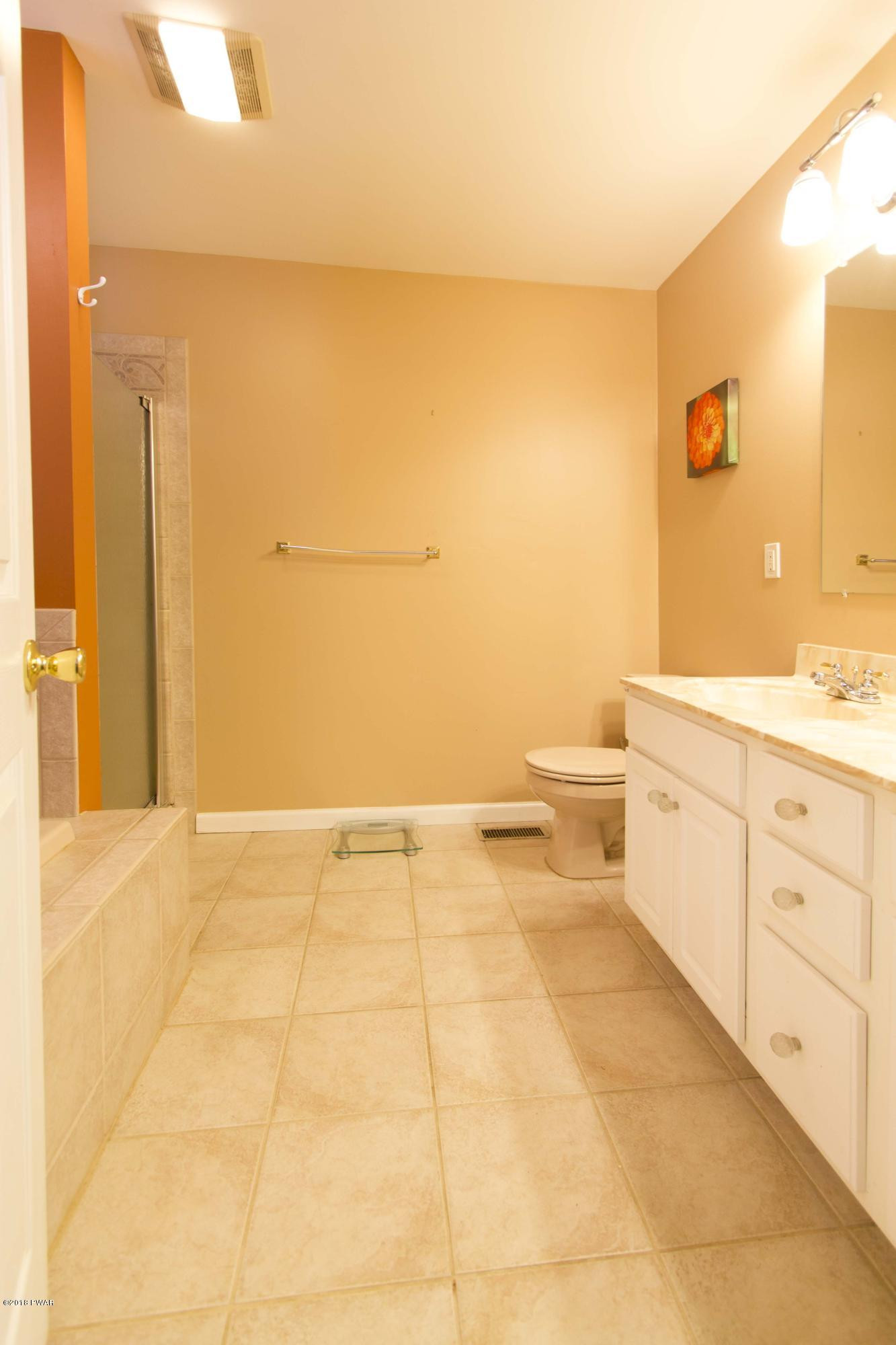 381 Engvaldsen Road Hawley, PA 18428 - Photo 14 of 36